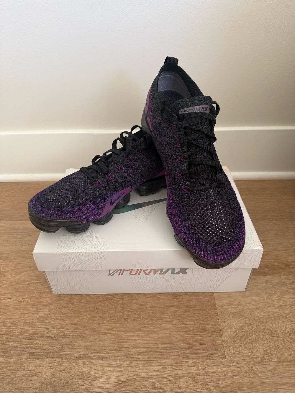 Nike Air VaporMax Flyknit Black/Purple Lace Up Low Top Men’s Running Shoes-Sz 13